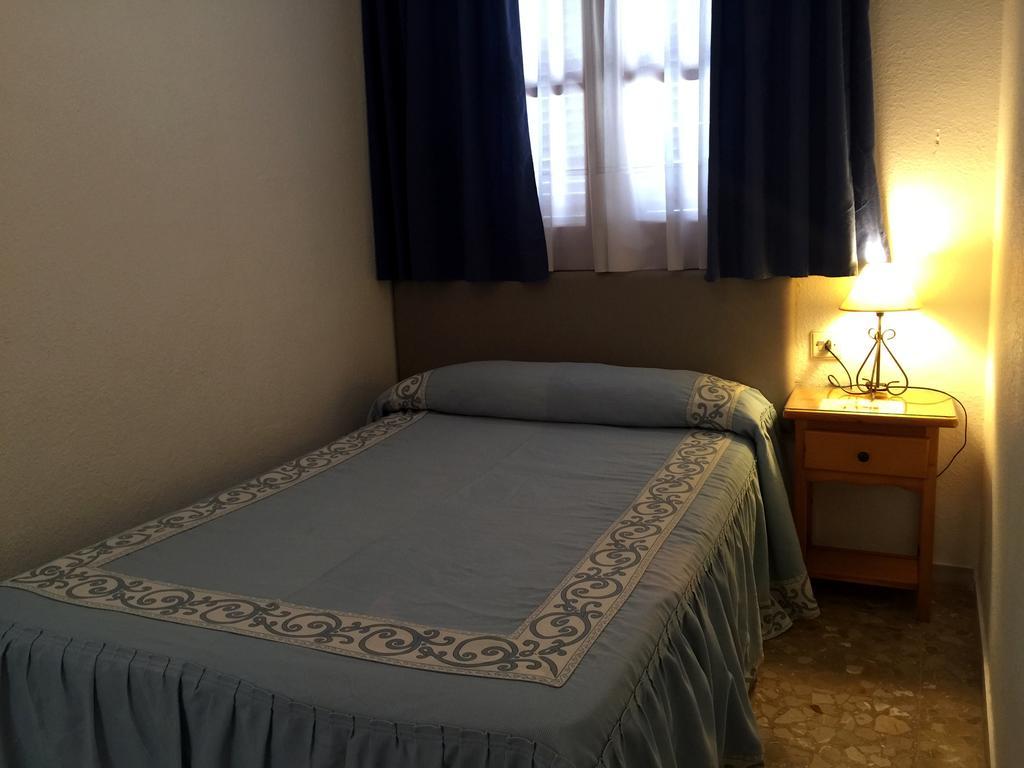 Hostal Juan De Austria II Aguadulce  Ruang foto