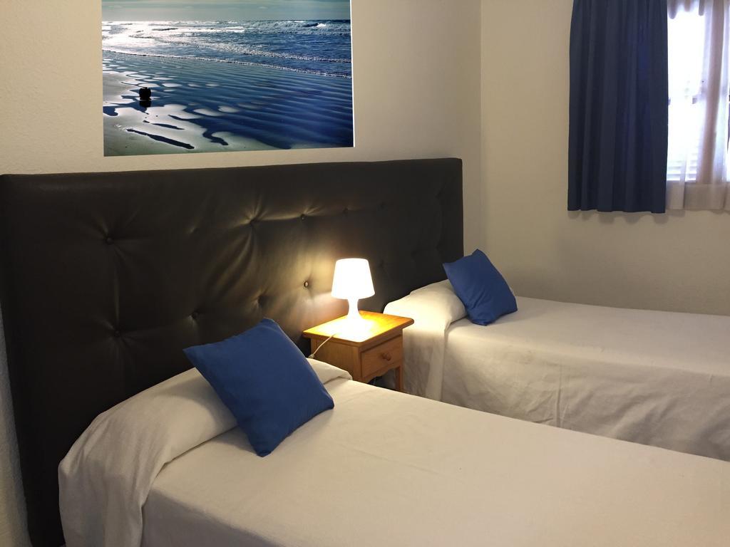 Hostal Juan De Austria II Aguadulce  Ruang foto