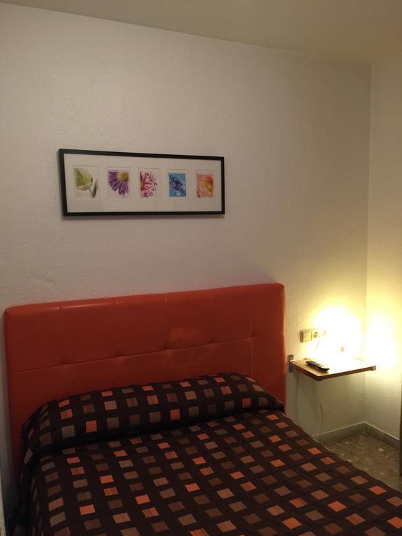 Hostal Juan De Austria II Aguadulce  Ruang foto