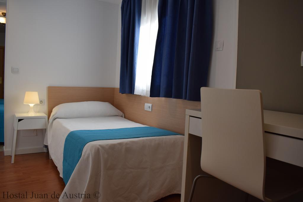 Hostal Juan De Austria II Aguadulce  Ruang foto