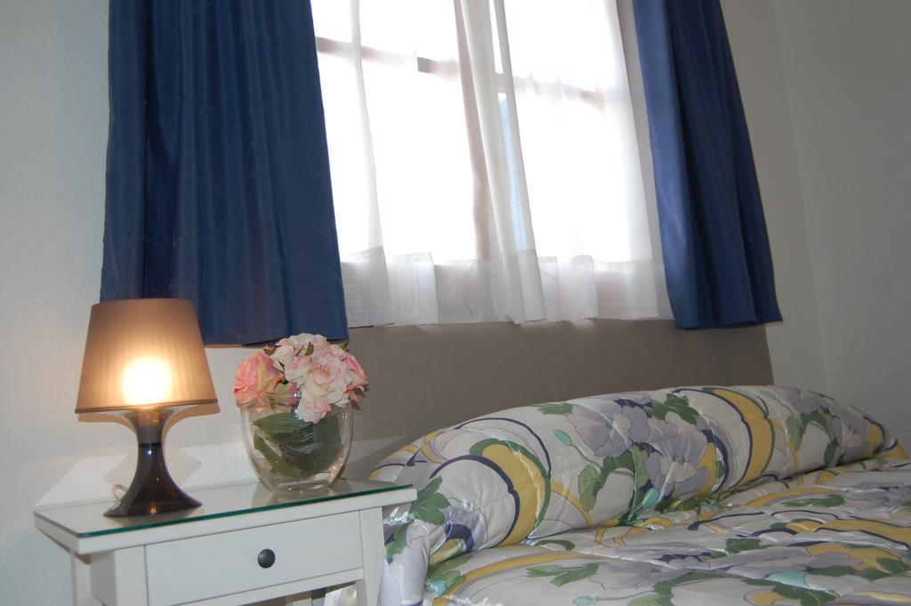 Hostal Juan De Austria II Aguadulce  Ruang foto